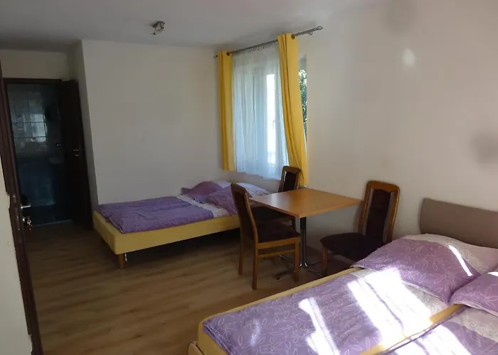 Osrodek Korab Vendégház 3*